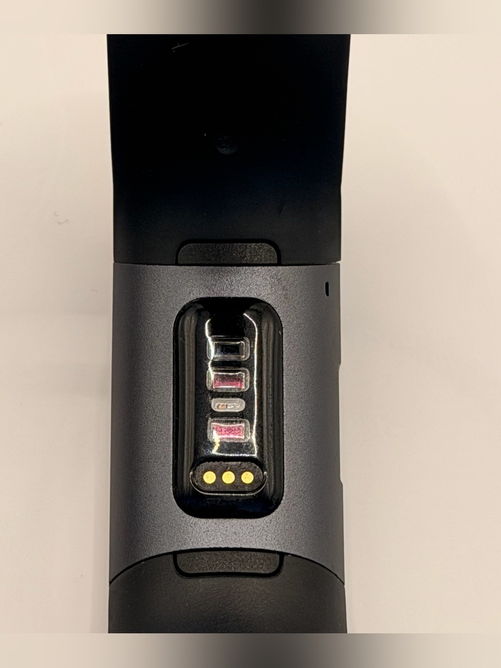 Fitbit Charge 3, Tested, Charger Included, Graphite/Black, Fitness Tracker - Picture 7 of 7